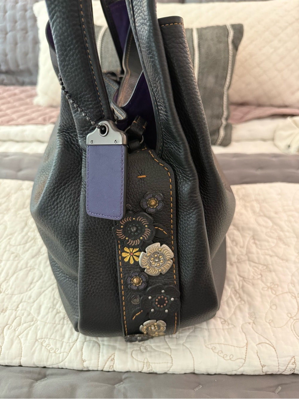 EUC Coach Bandit 39 Hobo 1941 Black Tea Rose - Picture 2 of 13